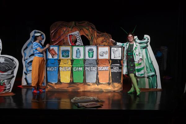Picture from the Green Ants theatre performance.
